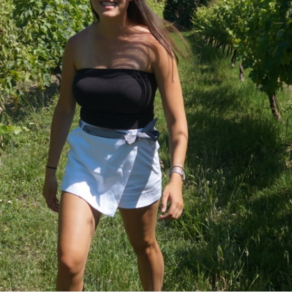 White envelope skort - Picture 3 of 5